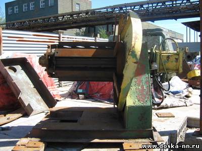 Продаю приводной разматыватель рулонного металла консольного типа.