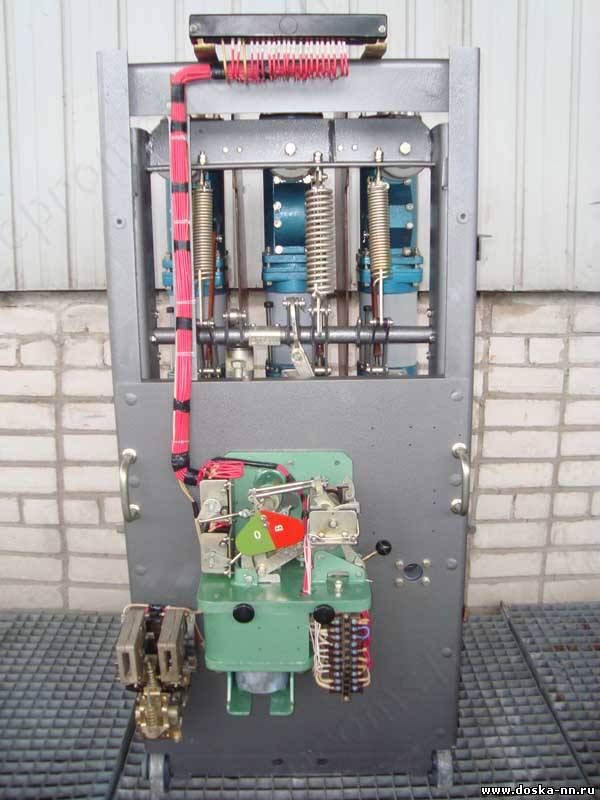 Продам масляный выключатель ВМП-10К. В наличии.